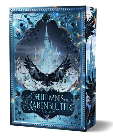 Das Cover zeigt einen Kristallpalast, davor einen Raben mit ausgebreiteten Flügeln. Der Titel befindet sich darunter. Eingefasst wird alles durch Verzierungen und einen Rahmen. Die Farben des Covers sind Schwarz und unterschiedliche Blautöne.